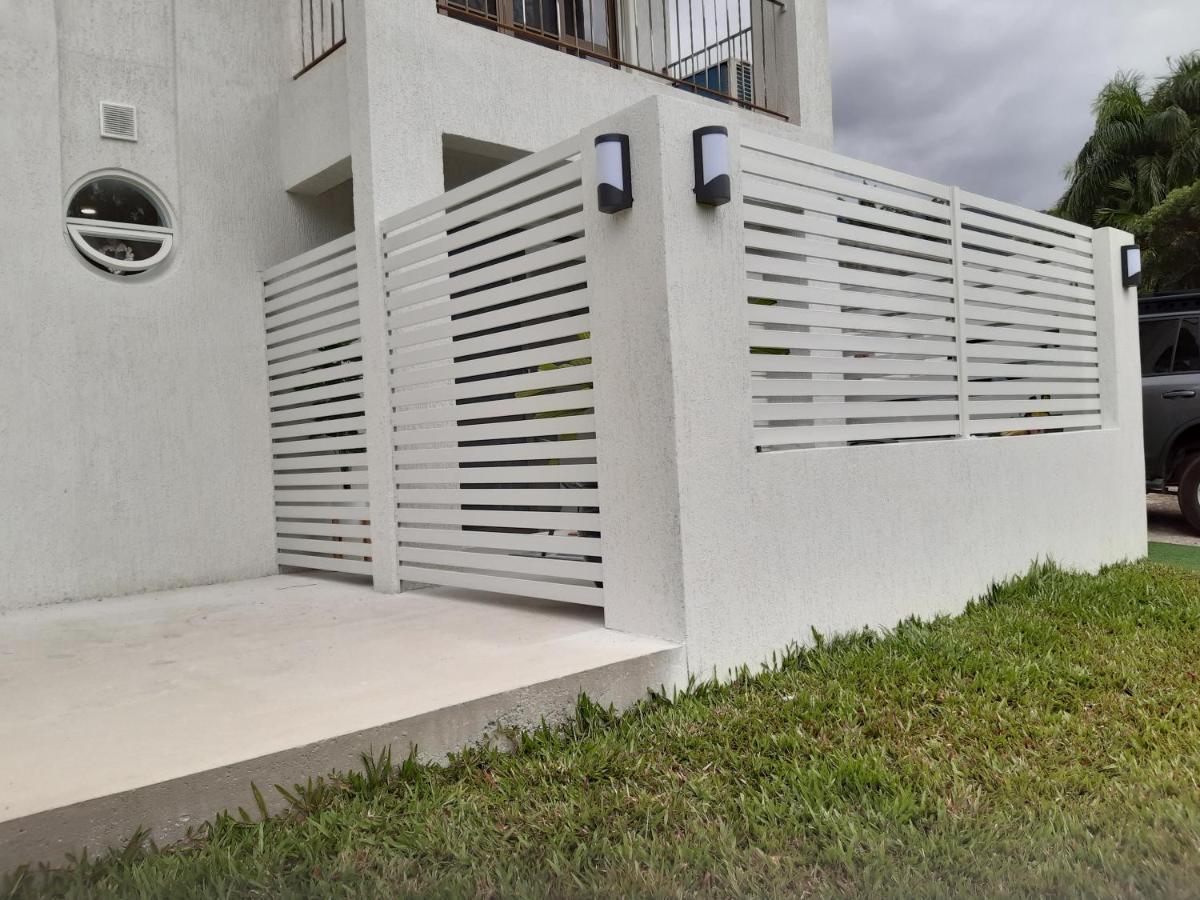 Seaturtle Apartment Clifton Beach Exterior photo